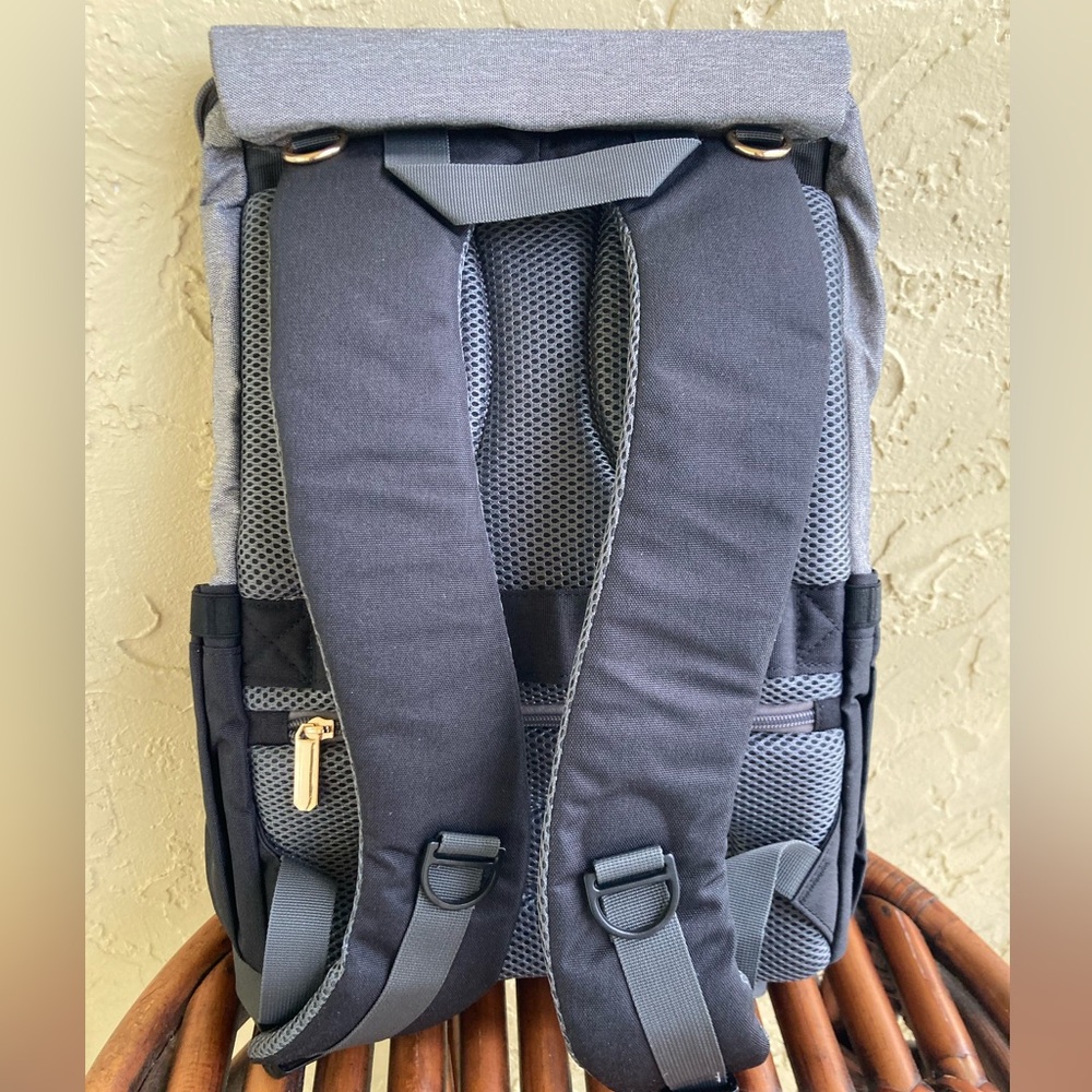 New Upper Babies New York Designer Backpack Diaper Bag - Picture 7 of 7